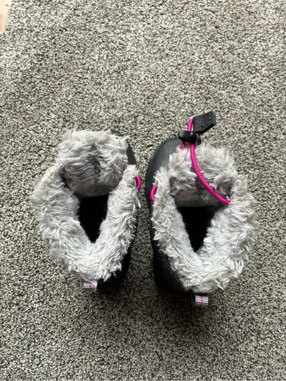 Columbia Toddler Girl’s Rope Tow III Winter Snow Boots in Pink and Gray, Size 9